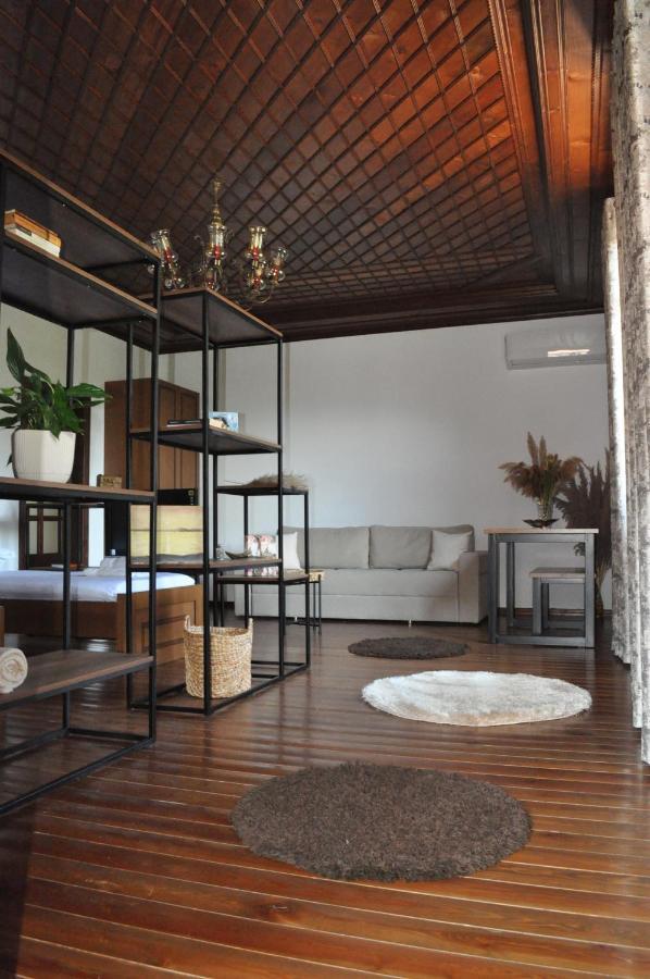 Timber Guest House بيرات المظهر الخارجي الصورة